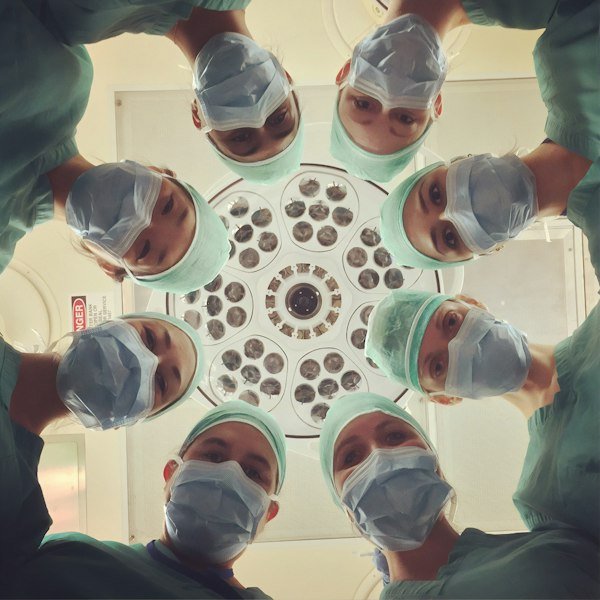 Ophthalmic Cataract Microsurgery and Lens Implantation
